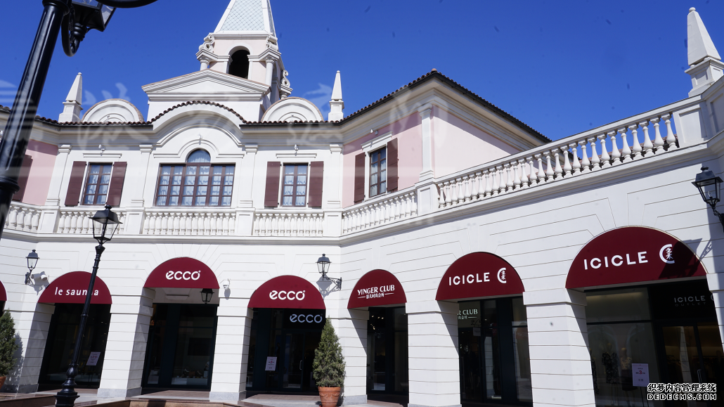 户外遮阳伞对咖啡馆的重要性